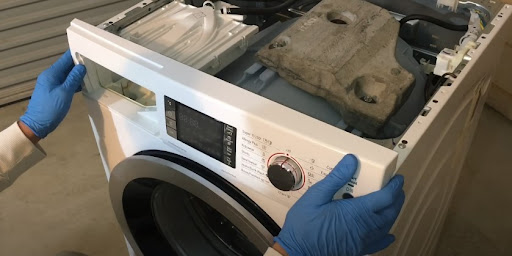 Ремонт стиральных машин Whirlpool в Камне-на-Оби – сервис от Мастер24, цены от 2030 руб